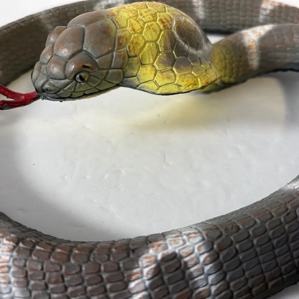 UsedToys R Us Realistic King Cobra Rubber Snake Figure 70 Inch Brown Yellow Prop